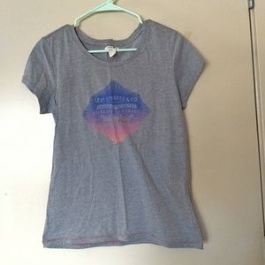 3/$15 NWOT °Levi's° Graphic Tee Gray with Logo